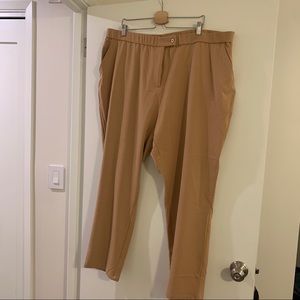 Universal Standard Woven Cigarette Pant Size 22/24